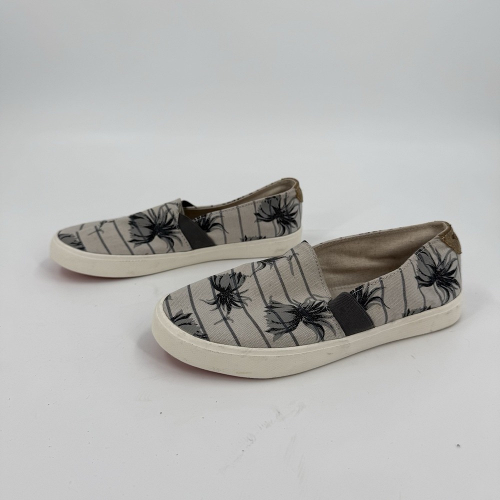 Roxy Atlanta Womens Size 6.5 Floral Canvas Slip On Sneakers Shoes Gray Black